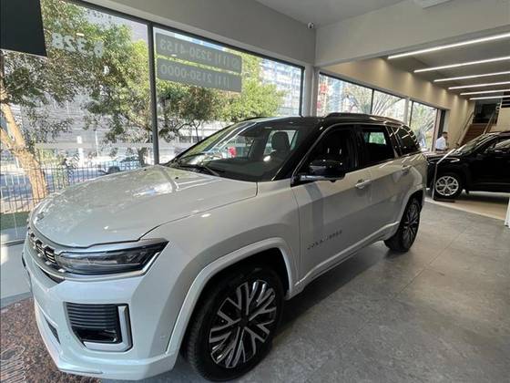 JEEP COMMANDER 1.3 T270 TURBO FLEX OVERLAND AT6 JEEP COMMANDER 1.3 T270 TURBO FLEX OVERLAND AT6
